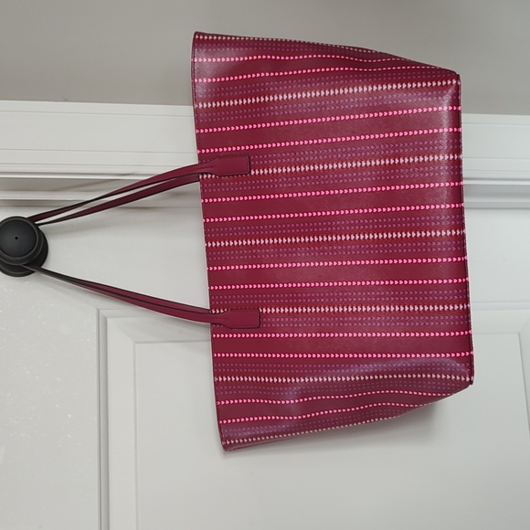 Kate Spade Heart Tote Brand New - Picture 3 of 5